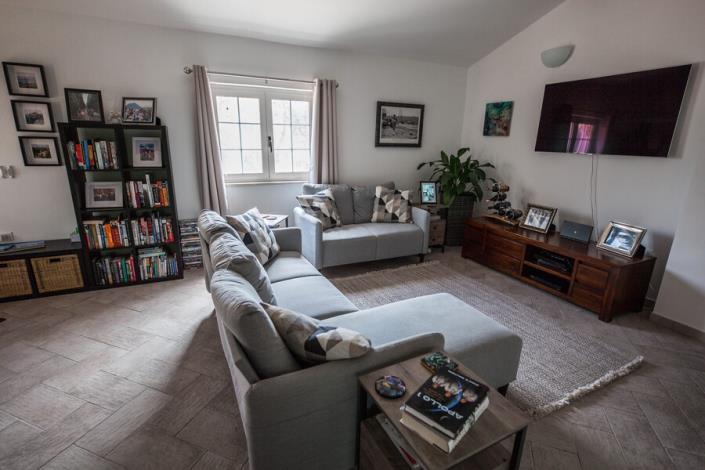 Image No.16-Maison de campagne de 3 chambres à vendre à Loreto Aprutino