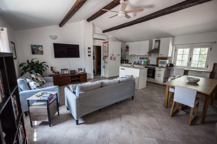 Image No.18-Maison de campagne de 3 chambres à vendre à Loreto Aprutino