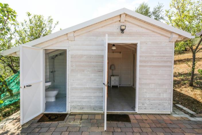 Image No.31-Maison de campagne de 3 chambres à vendre à Loreto Aprutino