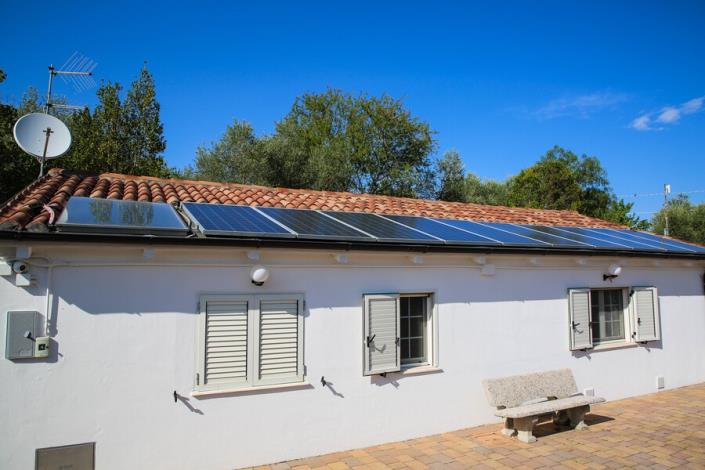 Image No.38-Maison de campagne de 3 chambres à vendre à Loreto Aprutino