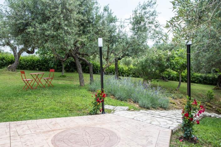 Image No.37-Maison de campagne de 3 chambres à vendre à Loreto Aprutino