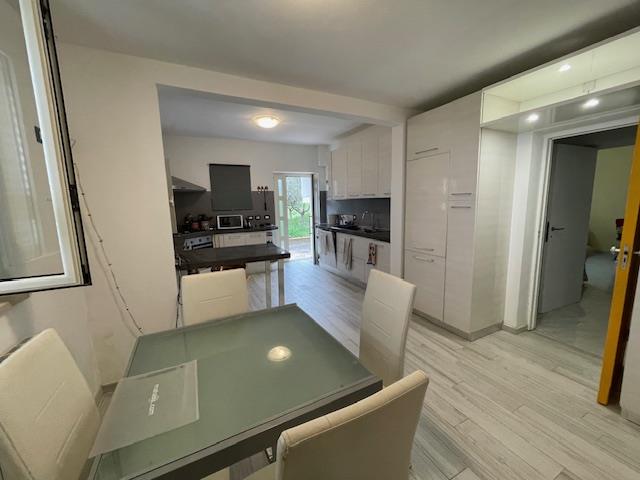 Image No.8-6 Bed House/Villa for sale