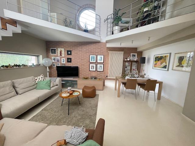 Image No.10-4 Bed Country House for sale