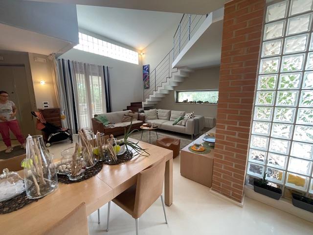 Image No.11-4 Bed Country House for sale