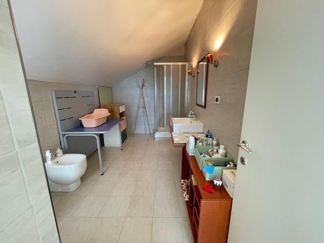 Image No.33-4 Bed Country House for sale