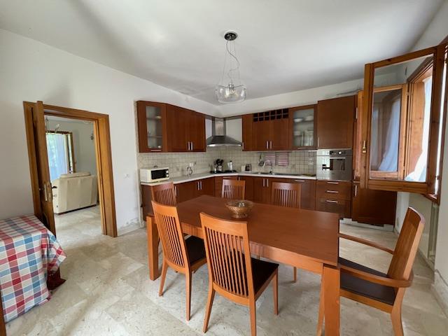 Image No.4-Maison de campagne de 6 chambres à vendre à Bisenti