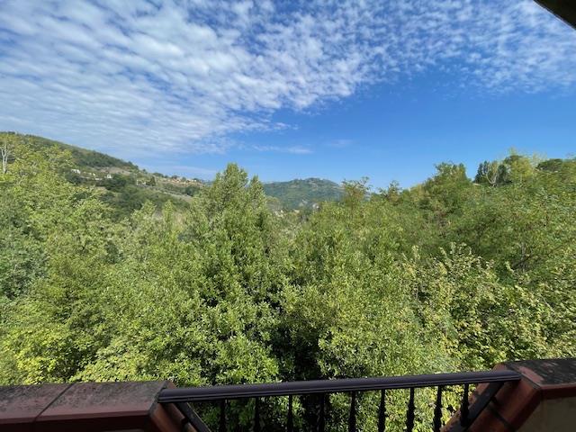 Image No.3-Maison de campagne de 6 chambres à vendre à Bisenti