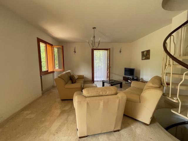 Image No.14-Maison de campagne de 6 chambres à vendre à Bisenti