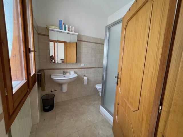 Image No.18-Maison de campagne de 6 chambres à vendre à Bisenti