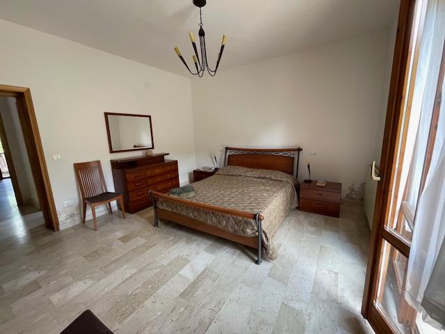 Image No.19-Maison de campagne de 6 chambres à vendre à Bisenti