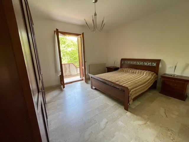 Image No.25-Maison de campagne de 6 chambres à vendre à Bisenti