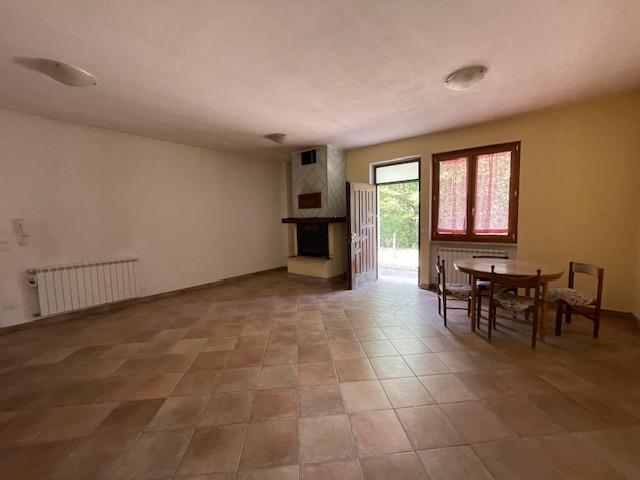 Image No.38-Maison de campagne de 6 chambres à vendre à Bisenti