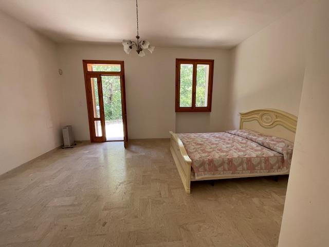 Image No.43-Maison de campagne de 6 chambres à vendre à Bisenti