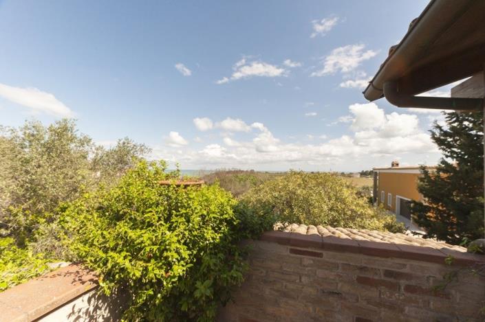 Image No.32-Maison de campagne de 3 chambres à vendre à Ortona