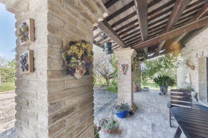 Image No.35-Maison de campagne de 3 chambres à vendre à Ortona