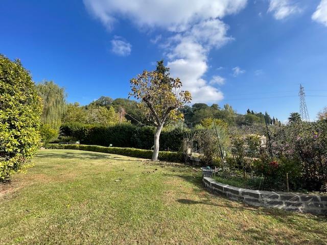 Image No.2-5 Bed Country House for sale