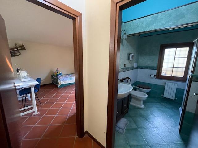 Image No.41-5 Bed Country House for sale