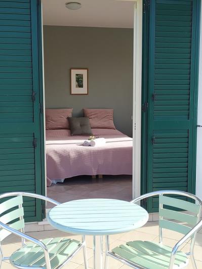 Image No.31-3 Bed Villa / Detached for sale