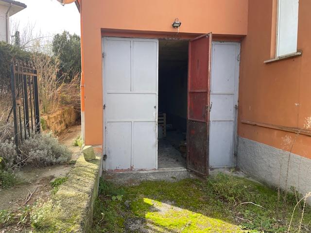 Image No.32-3 Bed Country House for sale