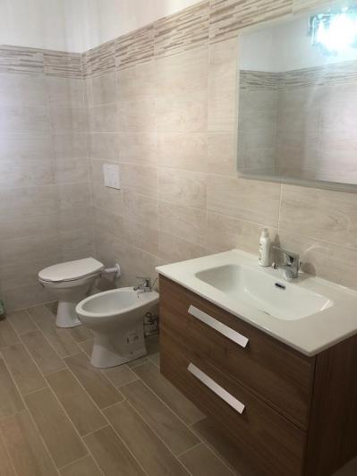 Image No.12-2 Bed Country House for sale