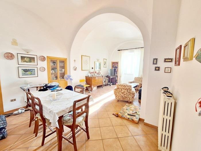 Image No.4-Appartement de 2 chambres à vendre à Penne