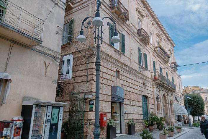 Image No.39-5 Bed Apartment for sale