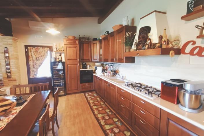 Image No.18-3 Bed Villa / Detached for sale