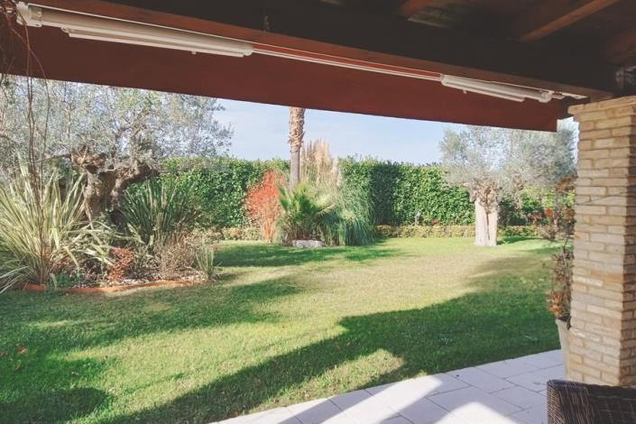 Image No.26-3 Bed Villa / Detached for sale