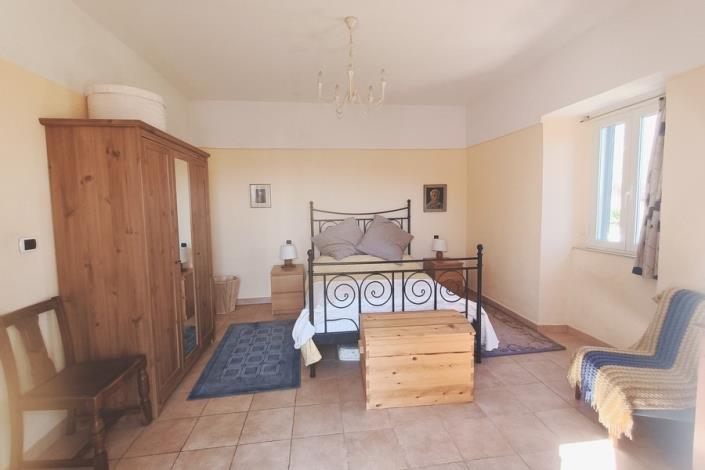 Image No.36-Maison de campagne de 4 chambres à vendre à Cugnoli