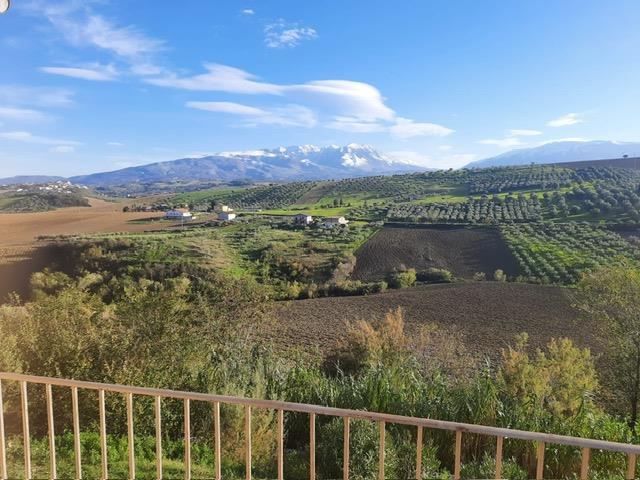 Image No.57-Maison de campagne de 4 chambres à vendre à Cugnoli