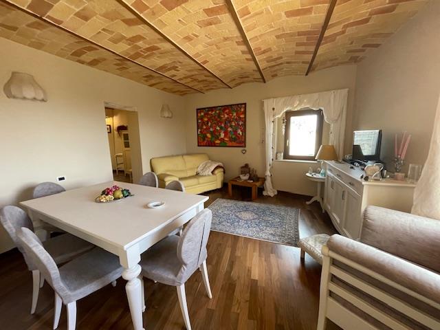 Image No.20-2 Bed Apartment for sale