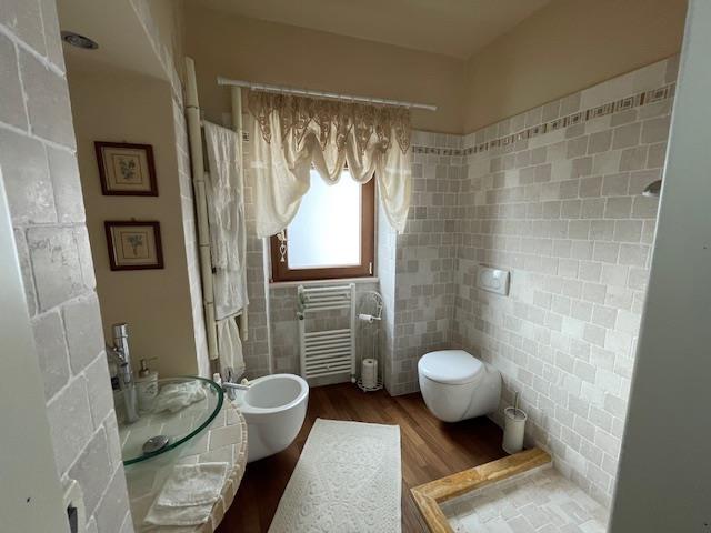 Image No.30-2 Bed Apartment for sale