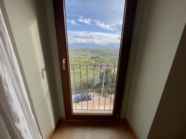 Image No.53-2 Bed Apartment for sale