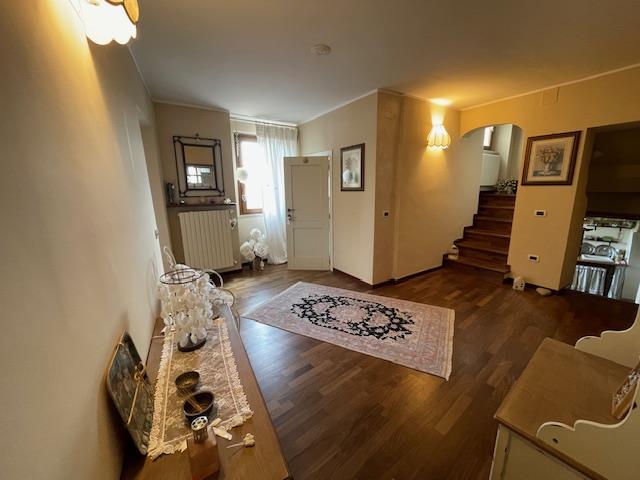 Image No.24-2 Bed Apartment for sale