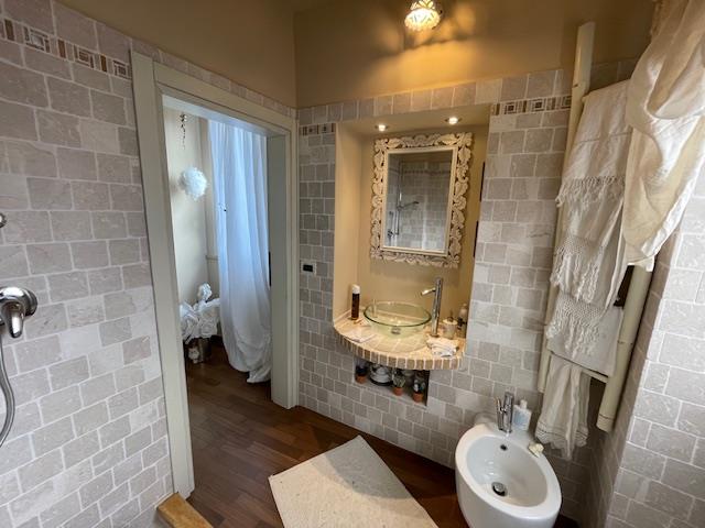 Image No.27-2 Bed Apartment for sale