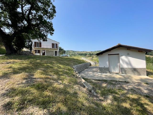 Image No.8-3 Bed Country House for sale