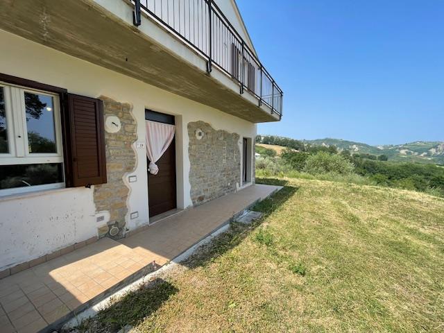 Image No.16-3 Bed Country House for sale