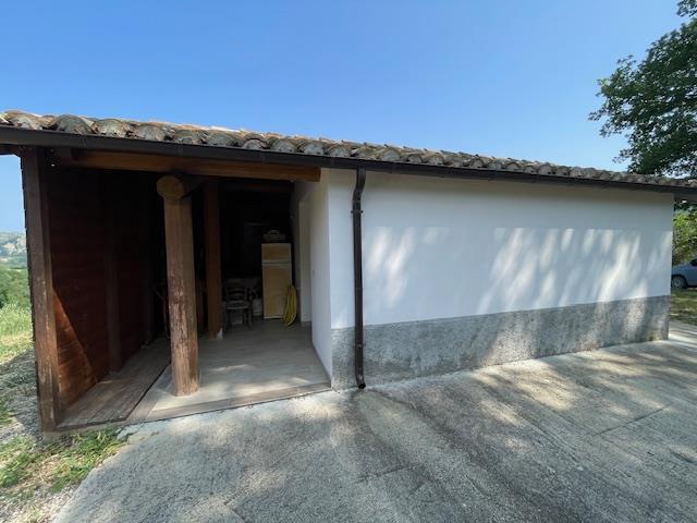 Image No.20-3 Bed Country House for sale