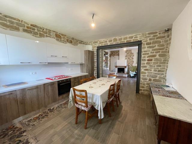 Image No.26-3 Bed Country House for sale