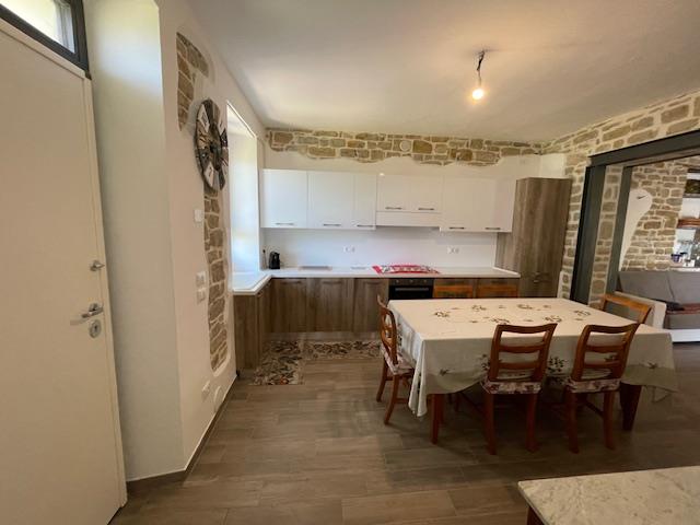 Image No.30-3 Bed Country House for sale