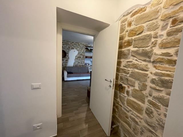 Image No.42-3 Bed Country House for sale