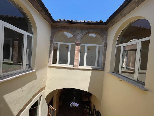 Image No.40-Maison de ville de 4 chambres à vendre à Penne