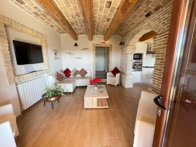 Image No.24-8 Bed Country House for sale