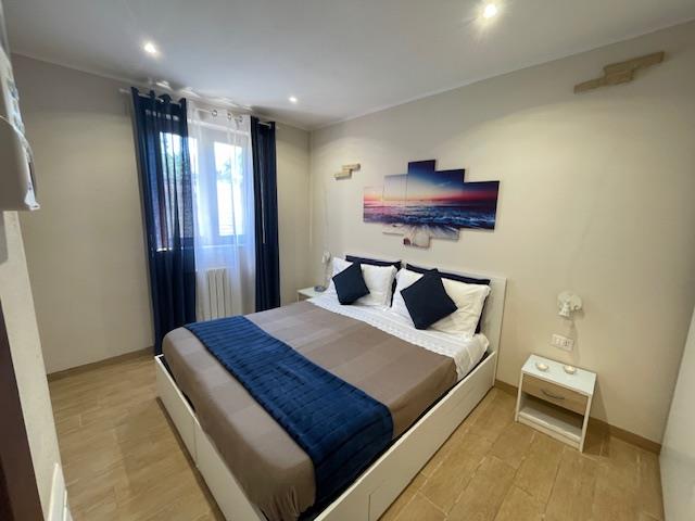 Image No.32-8 Bed Country House for sale