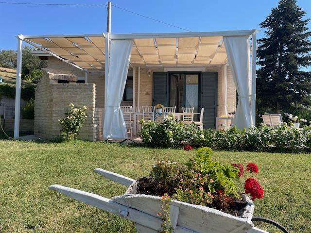 Image No.35-8 Bed Country House for sale