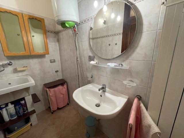 Image No.21-2 Bed Apartment for sale