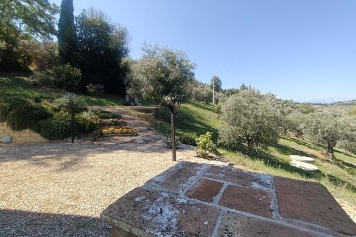 Image No.11-Maison de campagne de 2 chambres à vendre à Citta Sant'Angelo