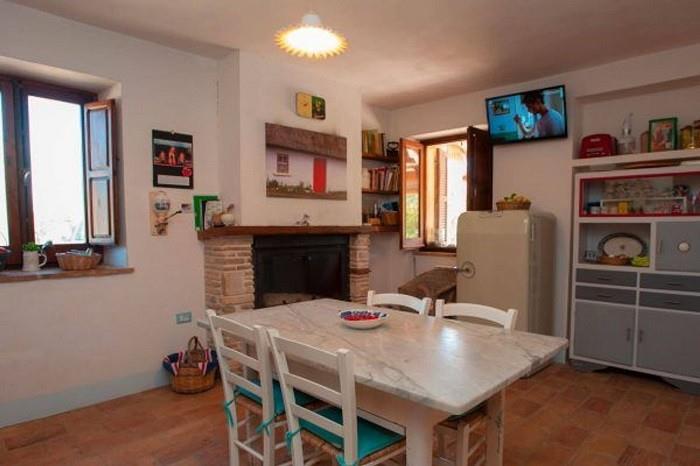 Image No.10-Maison de campagne de 2 chambres à vendre à Loreto Aprutino