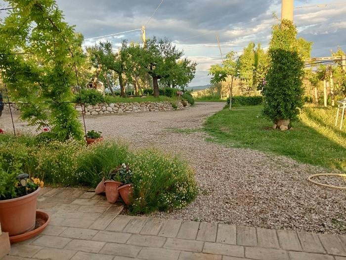 Image No.30-Maison de campagne de 2 chambres à vendre à Loreto Aprutino