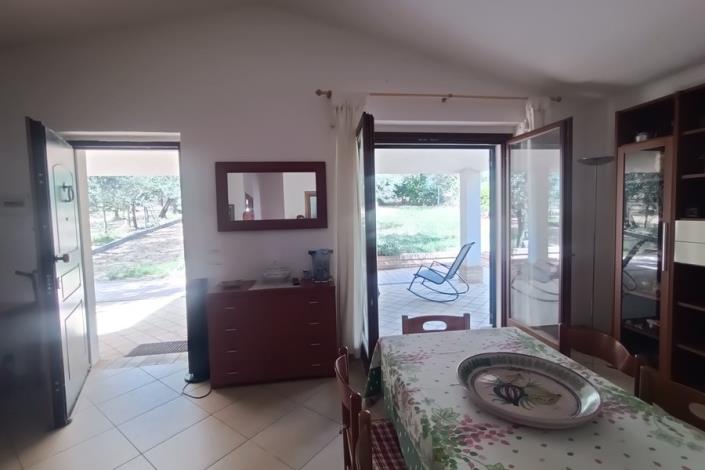 Image No.10-1 Bed Country House for sale